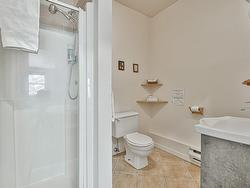 Ensuite bathroom - 