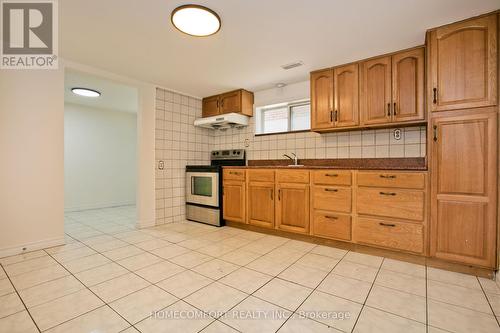 548A Brimley Road, Toronto E09, ON - Indoor Photo Showing Kitchen