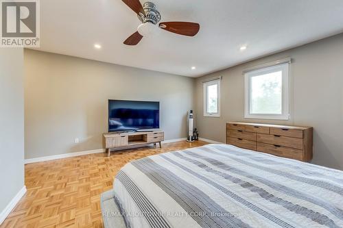 3351 Bertrand Road, Mississauga (Erin Mills), ON - Indoor Photo Showing Bedroom