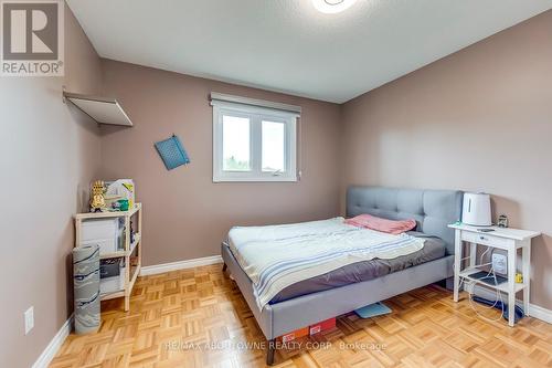 3351 Bertrand Road, Mississauga, ON - Indoor Photo Showing Bedroom