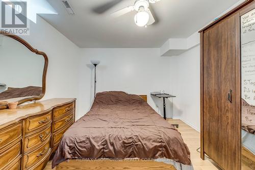 3351 Bertrand Road, Mississauga, ON - Indoor Photo Showing Bedroom