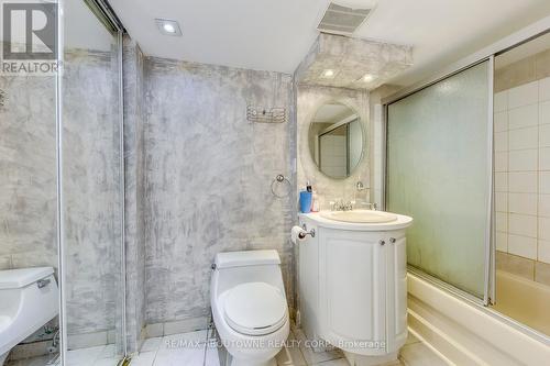 3351 Bertrand Road, Mississauga, ON - Indoor Photo Showing Bathroom