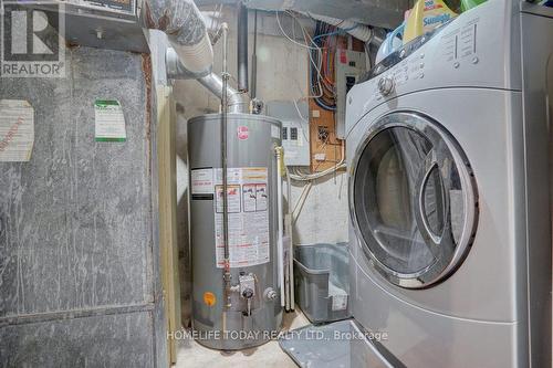 44 - 161 Wickson Trail E, Toronto E11, ON - Indoor Photo Showing Laundry Room