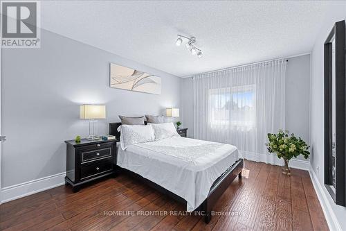 1288 Lowrie Street, Innisfil, ON - Indoor Photo Showing Bedroom