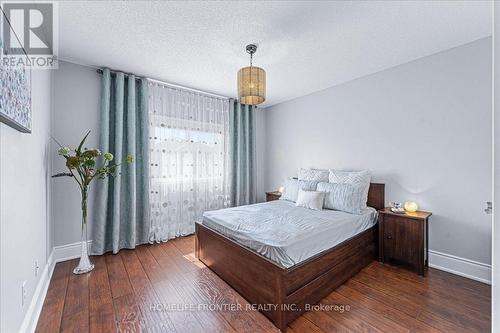 1288 Lowrie Street, Innisfil, ON - Indoor Photo Showing Bedroom