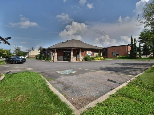 Frontage - 74 Boul. Labbé S., Victoriaville, QC - Outdoor