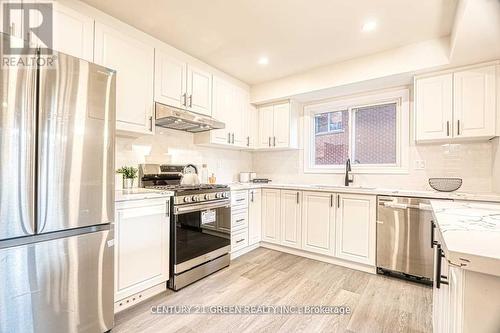 164 Gardiner Drive, Hamilton (Gilkson), ON - Indoor Photo Showing Kitchen With Upgraded Kitchen