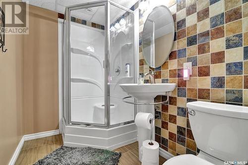 40 Tibbits Road, Regina, SK - Indoor Photo Showing Bathroom