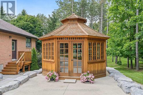 34 Pine Ridge Road, Erin, ON - Outdoor With Deck Patio Veranda