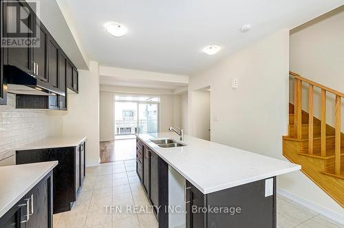 222 Melody Lane, Thorold, ON - Indoor Photo Showing Kitchen With Double Sink