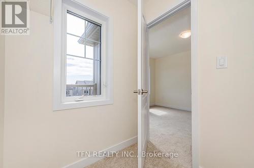 222 Melody Lane, Thorold, ON - Indoor Photo Showing Other Room