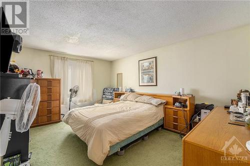 39 Rickey Place, Kanata, ON - Indoor Photo Showing Bedroom