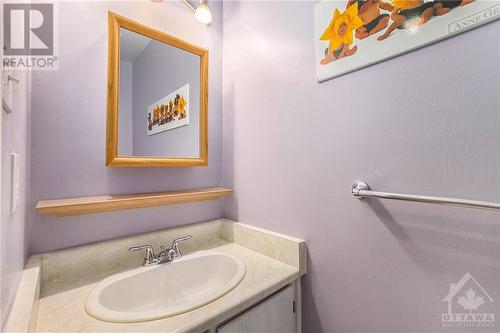 39 Rickey Place, Kanata, ON - Indoor Photo Showing Bathroom