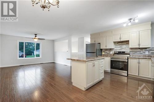 Main House - Open Concept Living/Kitchen Space - 109 Rideau Avenue N, Smiths Falls, ON - Indoor Photo Showing Kitchen