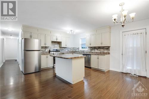 Main House - Kitchen/Dining Area - 109 Rideau Avenue N, Smiths Falls, ON - Indoor Photo Showing Kitchen With Upgraded Kitchen