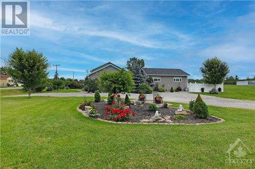 Beautiful Landscaping Throughout Property - 109 Rideau Avenue N, Smiths Falls, ON - Outdoor