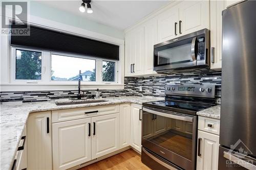 Granny Flat - Kitchen - 109 Rideau Avenue N, Smiths Falls, ON - Indoor Photo Showing Kitchen With Upgraded Kitchen