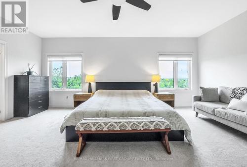 84 Pine Hill Crescent, Aurora (Aurora Estates), ON - Indoor Photo Showing Bedroom