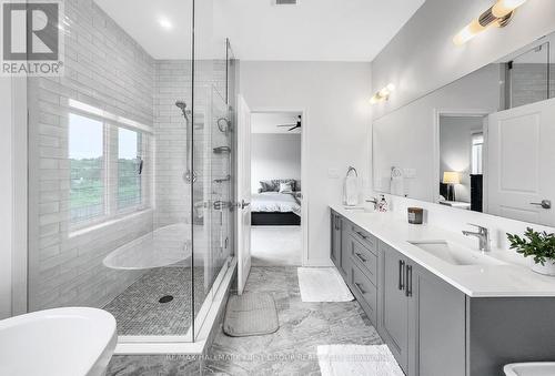 84 Pine Hill Crescent, Aurora (Aurora Estates), ON - Indoor Photo Showing Bathroom