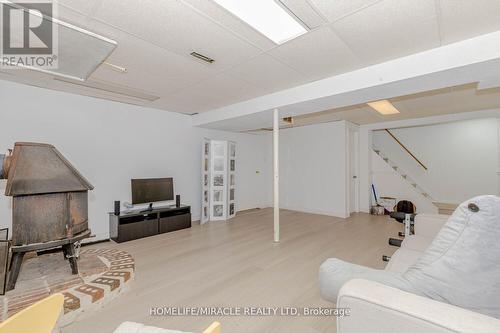 48 Gondola Crescent, Brampton, ON - Indoor