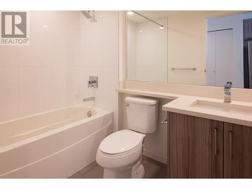 1504 900 Carnarvon Street, New Westminster, BC - Indoor Photo Showing Bathroom