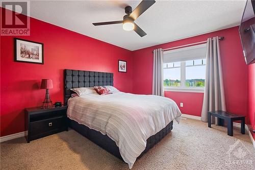 476 Rochefort Circle, Ottawa, ON - Indoor Photo Showing Bedroom