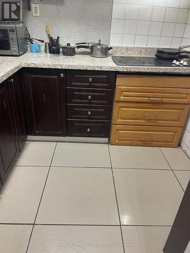 Bsmt - 39 Creditstone Road, Brampton (Fletcher'S Creek South), ON - Indoor Photo Showing Kitchen