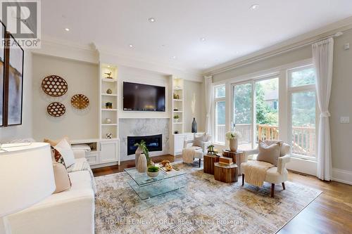193 Kingsdale Avenue, Toronto, ON - Indoor Photo Showing Living Room With Fireplace