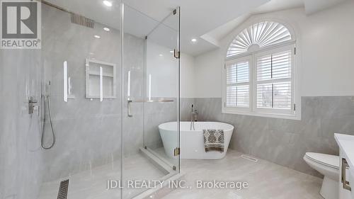 52 Cedarhurst Drive, Richmond Hill, ON - Indoor Photo Showing Bathroom