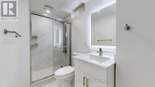 52 Cedarhurst Drive, Richmond Hill, ON - Indoor Photo Showing Bathroom