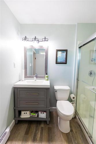 359 Birch Street, Arborg, MB - Indoor Photo Showing Bathroom