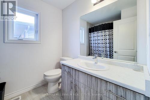 44 Whitton Drive, Brant (Brantford Twp), ON - Indoor Photo Showing Bathroom