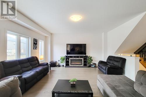 44 Whitton Drive, Brant (Brantford Twp), ON - Indoor Photo Showing Living Room With Fireplace