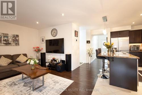 7 Allium Road, Brampton, ON - Indoor Photo Showing Living Room