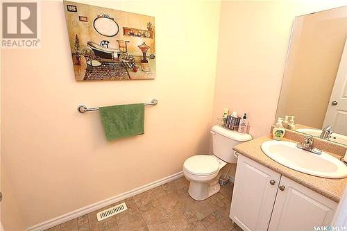 301 3335 Quance Street, Regina, SK - Indoor Photo Showing Bathroom