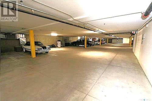 301 3335 Quance Street, Regina, SK - Indoor Photo Showing Garage