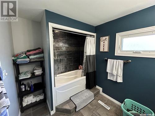 3 Coteau Avenue, Halbrite, SK - Indoor Photo Showing Bathroom