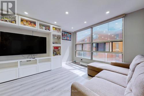 309 - 1705 Mccowan Road, Toronto E07, ON - Indoor Photo Showing Living Room