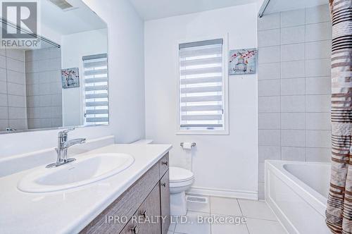 22 Milt Schmidt Street W, Kitchener, ON - Indoor Photo Showing Bathroom
