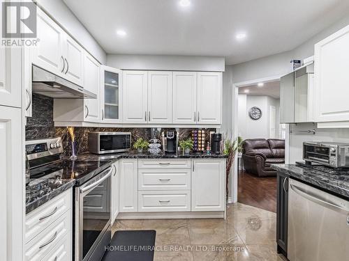 78 Sandyshores Drive, Brampton, ON - Indoor Photo Showing Kitchen