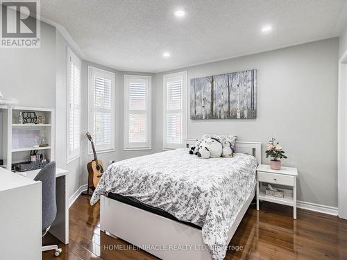 78 Sandyshores Drive, Brampton, ON - Indoor Photo Showing Bedroom