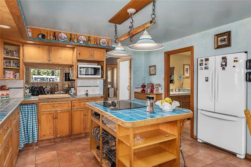 1879 Front Street, Coalmont-Tulameen, BC - Indoor Photo Showing Kitchen