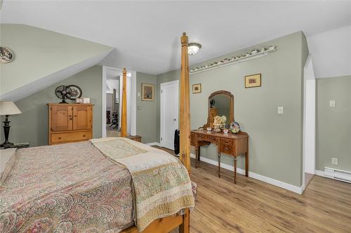 1879 Front Street, Coalmont-Tulameen, BC - Indoor Photo Showing Bedroom