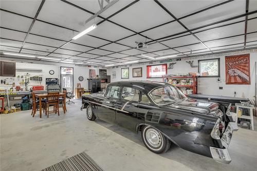 1879 Front Street, Coalmont-Tulameen, BC - Indoor Photo Showing Garage