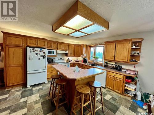 Keck Acreage, Gravelbourg, SK - Indoor Photo Showing Kitchen With Double Sink