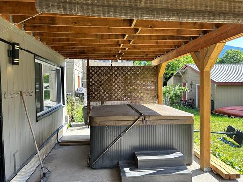 805 Fourth Street, Nelson, BC - Outdoor With Deck Patio Veranda With Exterior