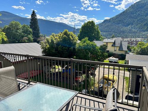 805 Fourth Street, Nelson, BC - Outdoor With View