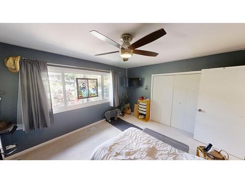 805 Fourth Street, Nelson, BC - Indoor Photo Showing Bedroom