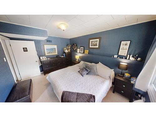 805 Fourth Street, Nelson, BC - Indoor Photo Showing Bedroom