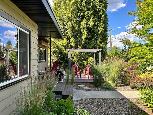 805 Fourth Street, Nelson, BC - Outdoor With Deck Patio Veranda